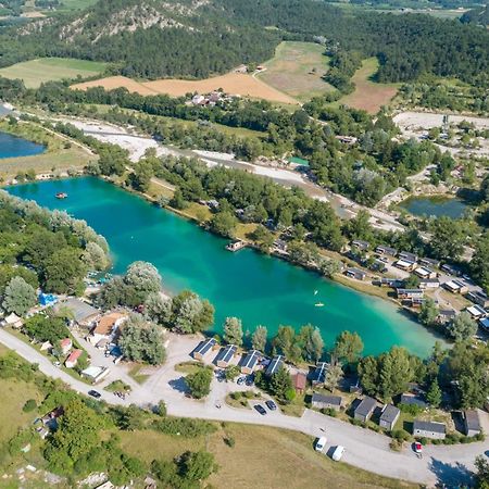 Отель Camping Le Lac Bleu Шатийон-ан-Диуа Экстерьер фото
