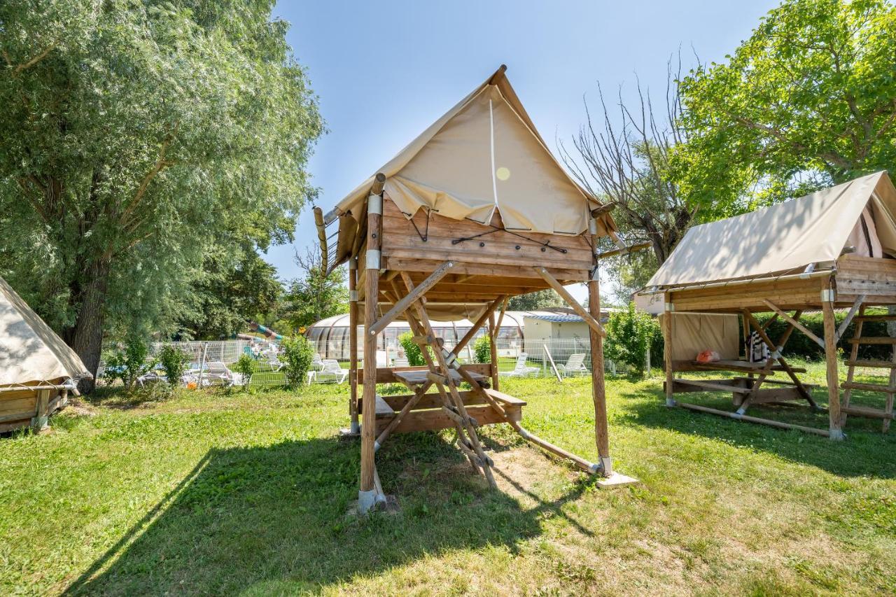 Отель Camping Le Lac Bleu Шатийон-ан-Диуа Экстерьер фото