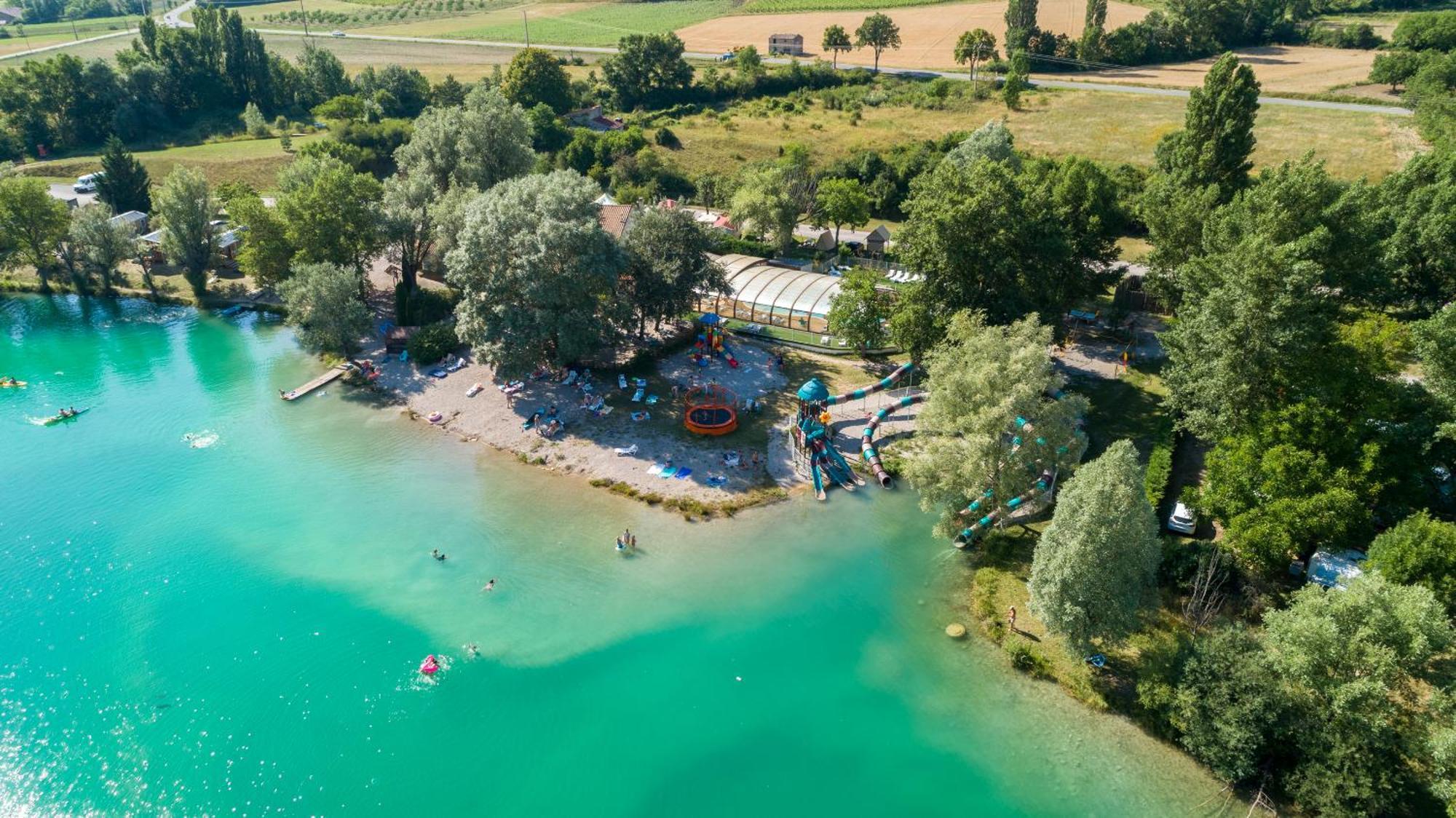 Отель Camping Le Lac Bleu Шатийон-ан-Диуа Экстерьер фото